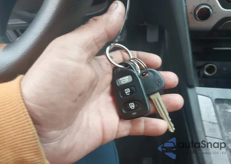 2018 Hyundai Elantra Se из США, поврежденный, VIN 5NPD74LFXJH367027